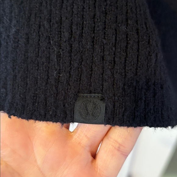 Lululemon Men's Black Merino Wool Blend Cardigan Sweater Size Medium - Picture 4 of 4